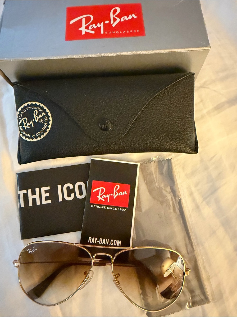 Ray-Ban Gold Frame Brown Gradient Aviator Sunglasses